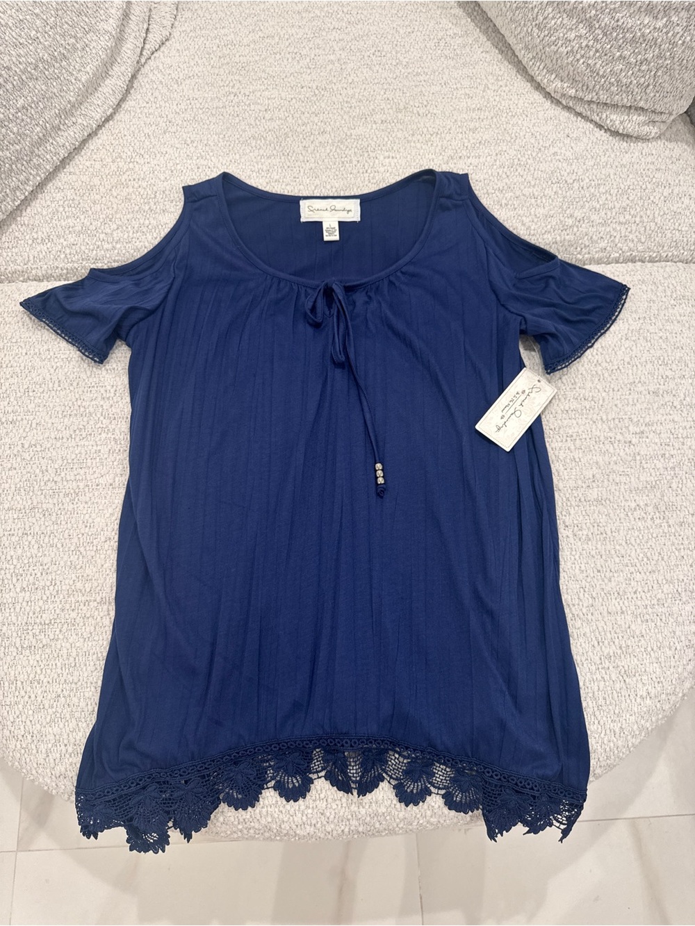 NWT French Laundry Blue Lace Trim Women’s Top
